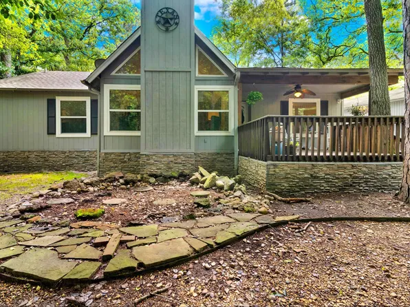 2055 Valleywood Trl, Holly Lake Ranch, TX 75765