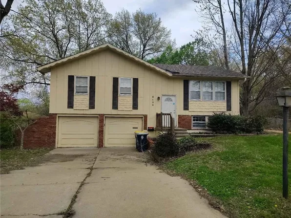 5123 Overton Cir, Kansas City, MO 64133