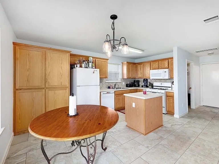 505 Woodsorrel Way — Photo 13