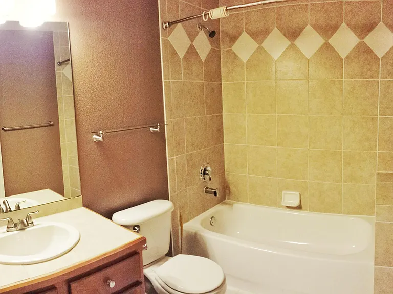 70 W 6th Ave #205 — Photo 6