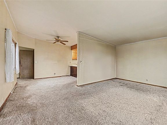 4th image of 114 Cherry Ln