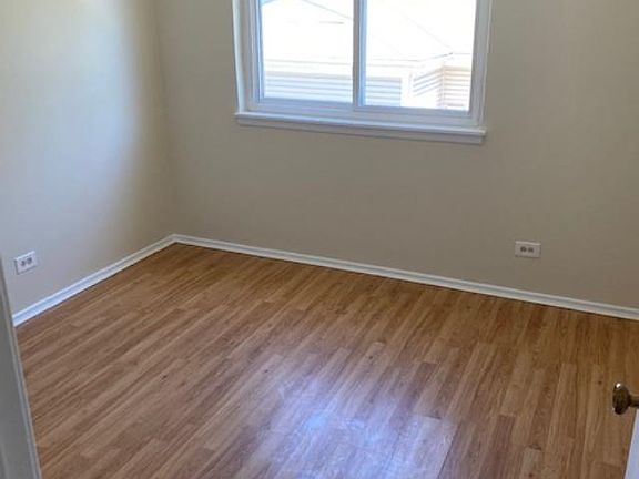 5th image of 1602 Cornell Pl #1602
