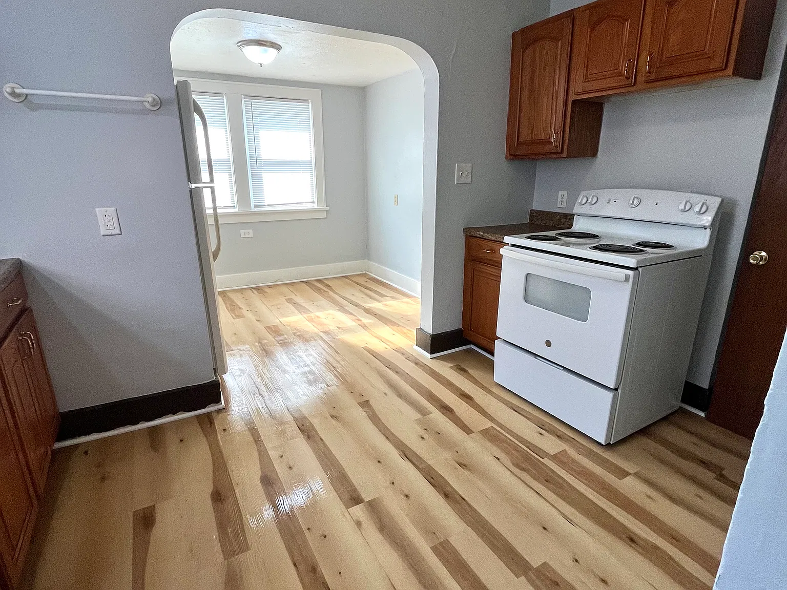 4 bed, 1048 sqft, $1,295 — Photo 3