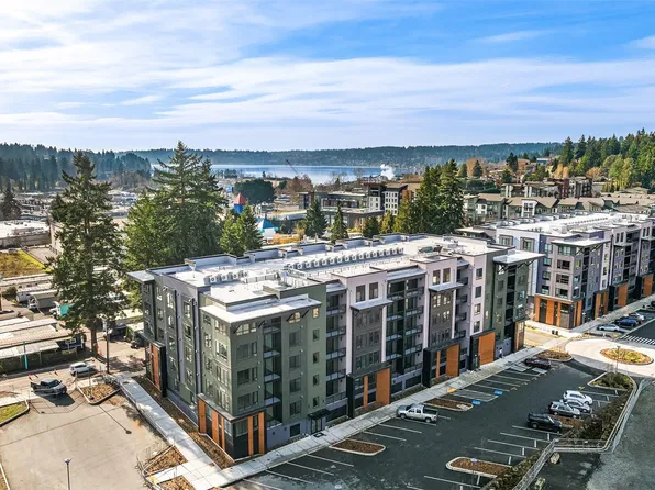 6949 NE 184th Lane #201, Kenmore, WA 98028