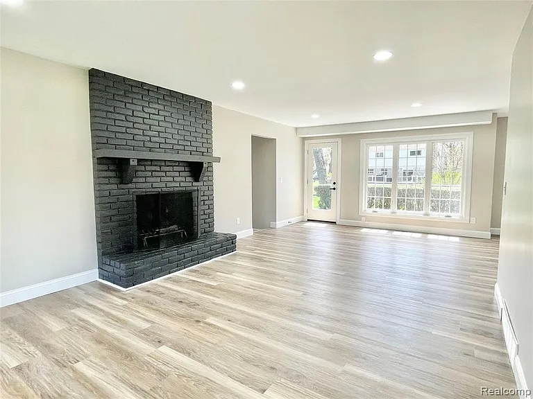 600 Sedgefield Dr — Photo 7