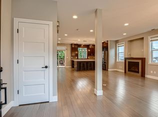 1225 NE Holland St, Portland, OR 97211