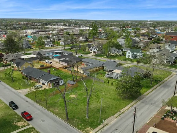 618 S 5th St #42, Rogers, AR 72756