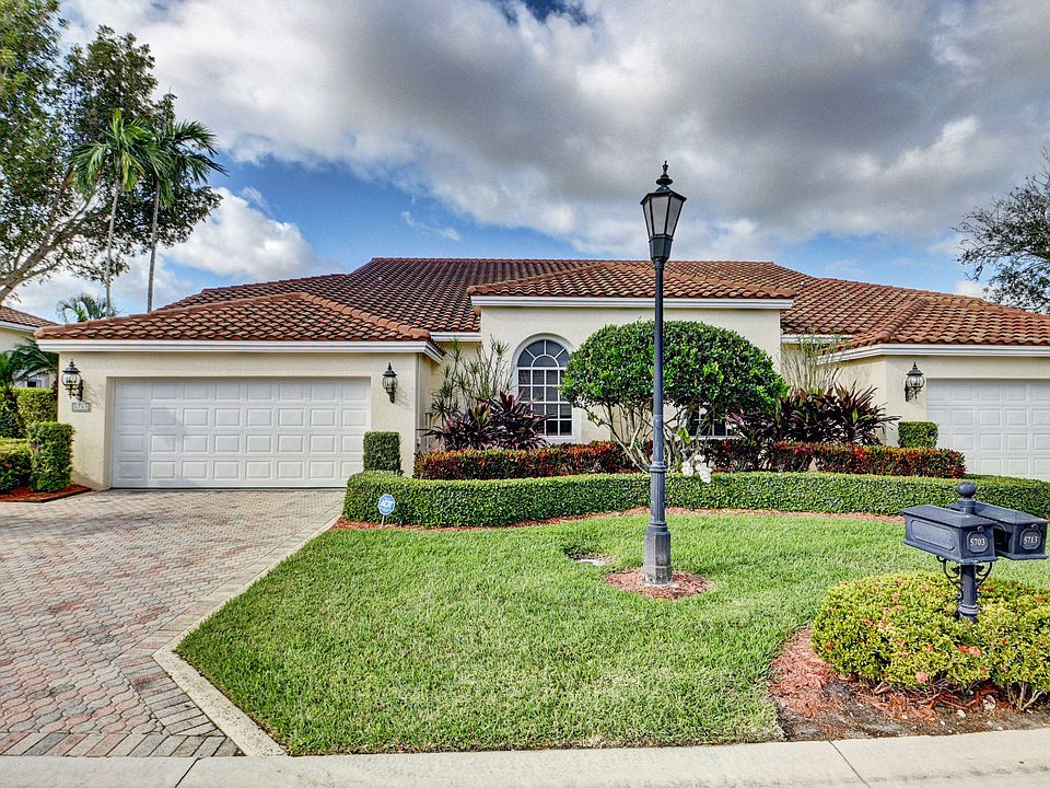 Home For Sale In Broken Sound Country Club