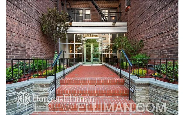 Sold by Douglas Elliman | media 8