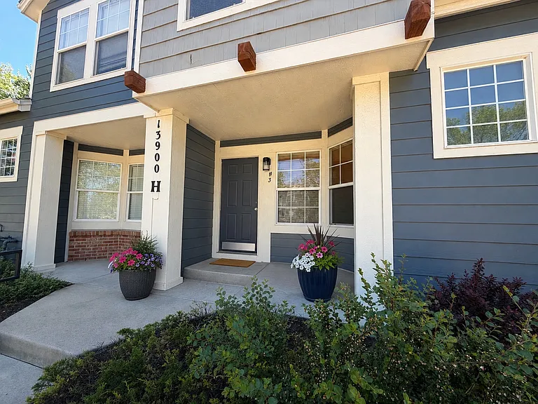 13900 Lake Song Ln #H3 — Photo 2