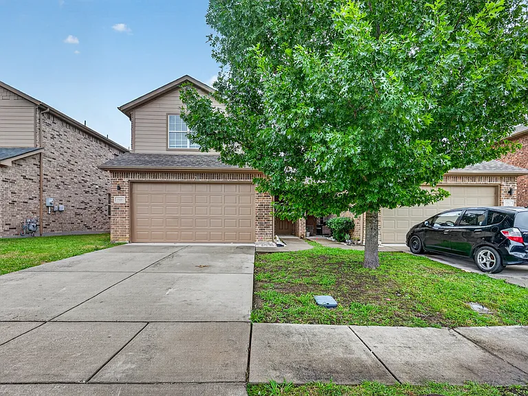 154 Castleridge Dr #B — Photo 1