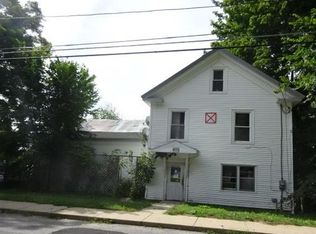 91 Cottage St, Athol, MA 01331