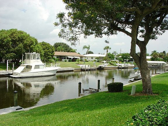 Canal view right