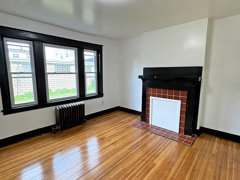 259 Gross St — Photo 18