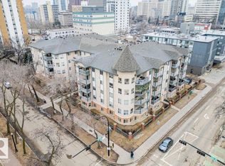 Melrose Manor, Edmonton, AB T5K 2X7