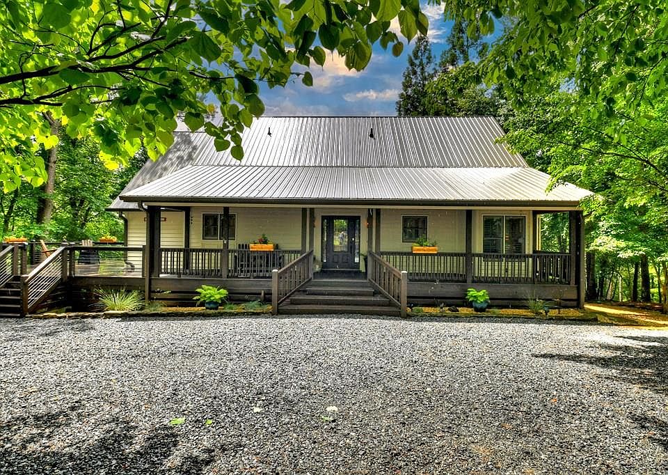 1st image of 46 Mountain Springs Cir
