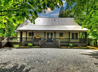 46 Mountain Springs Cir, Ellijay, GA 30536