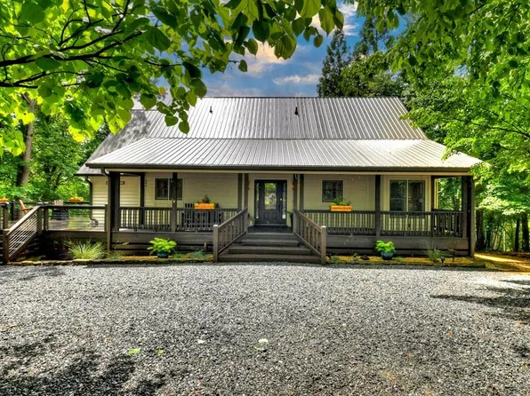 46 Mountain Springs Cir, Ellijay, GA 30536
