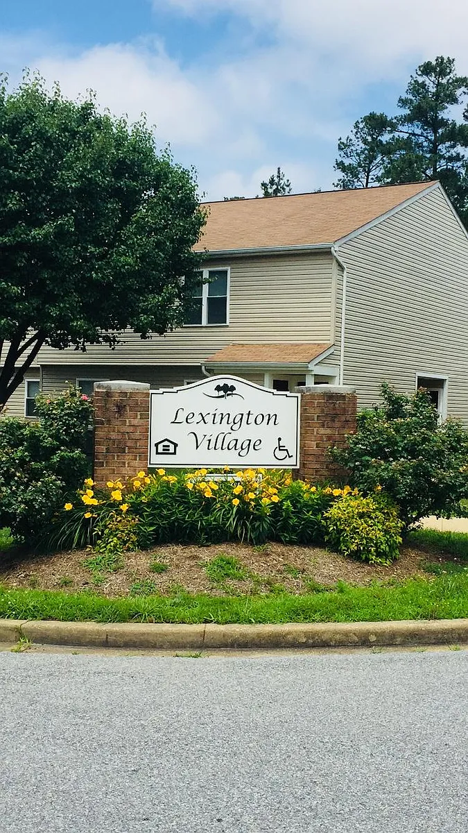 Building Photo - Lexington Village