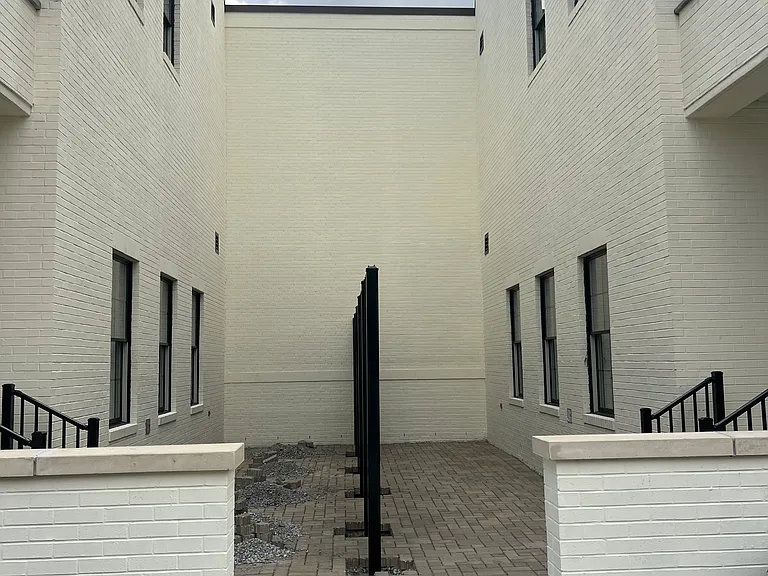 144 W 13th St #144 — Photo 10