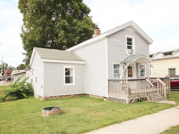 111 E Hazel St, Albion, IN 46701