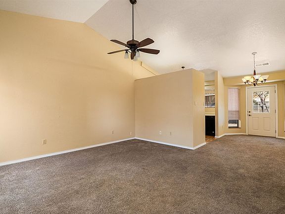 5th image of 4637 Fairfax Dr NW