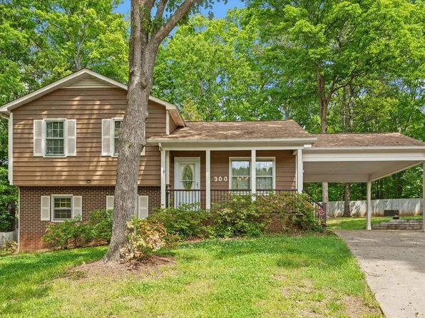 300 Wakewood Cir, Raleigh, NC 27615