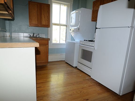 3rd image of 2117 N Lafayette St #2