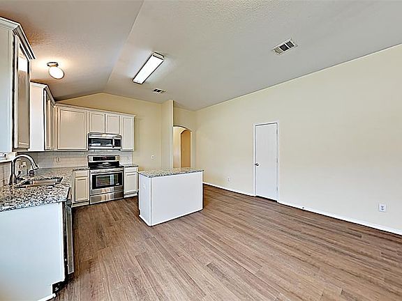2nd image of 9826 Brierhill Dr