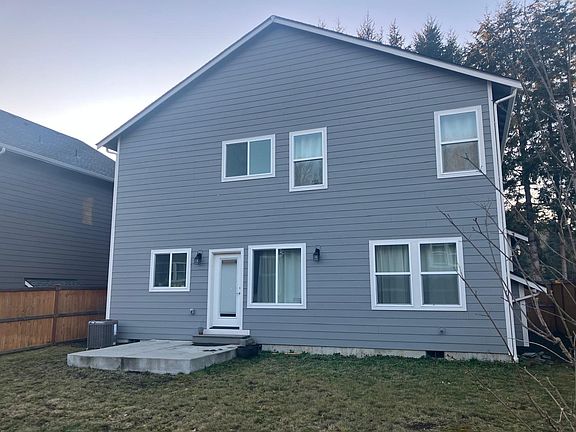 3rd image of 1918 Teresa St SE