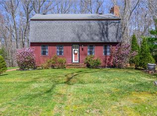 10 Laurel Ln, North Smithfield, RI 02896