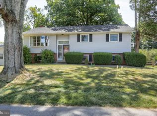 2339 Beacon Hill Rd, Lancaster, PA 17601