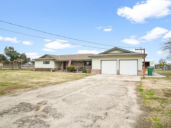 3rd image of 4963 E Peach Ave