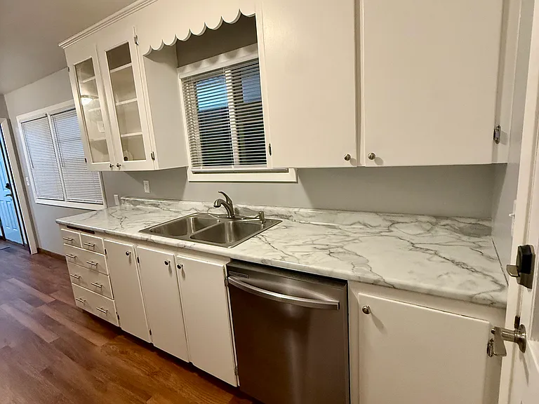 5109 S 83rd St — Photo 5