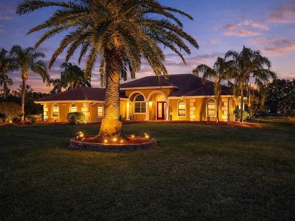 6107 Glen Abbey Ln, Bradenton, FL 34202