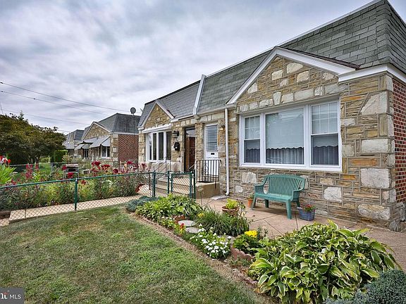 3rd image of 8380 Summerdale Ave
