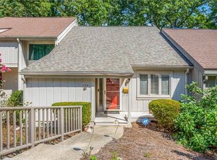 139 Lamplighter Cir, Winston Salem, NC 27104