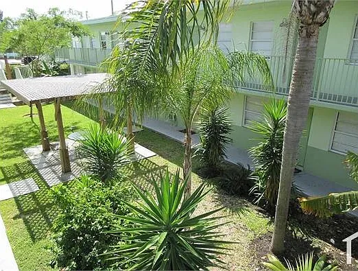 1 bed, 650 sqft, $1,500 — Photo 3