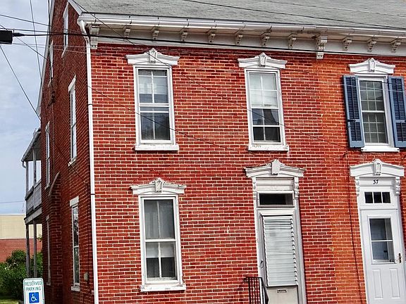 4th image of 39 W Washington St