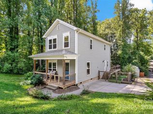 201 N Locust St #12, Black Mountain, NC 28711