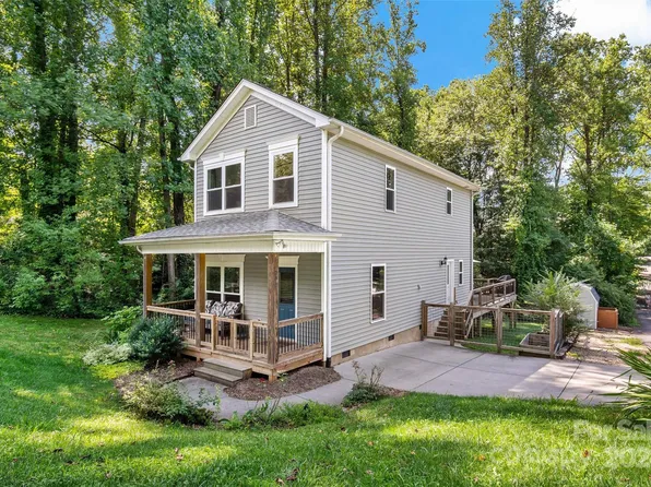 201 N Locust St #12, Black Mountain, NC 28711