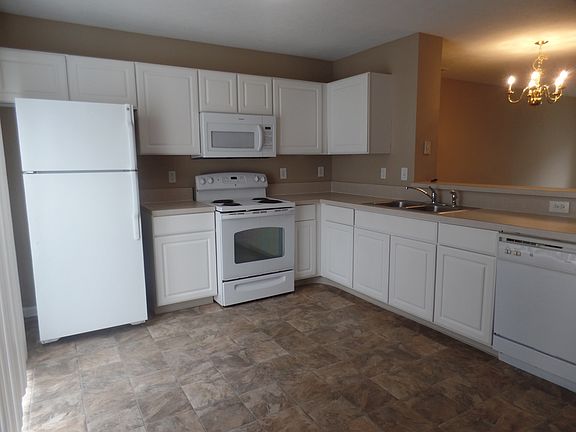 2nd image of 3676 Bracknell Forest Dr