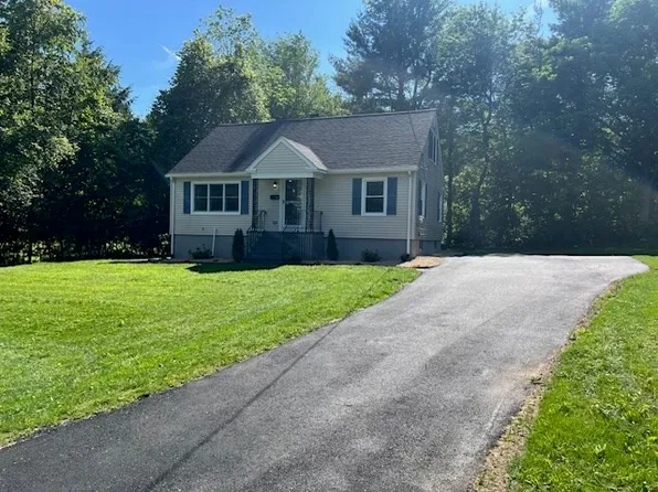 3 South St, Leicester, MA 01524