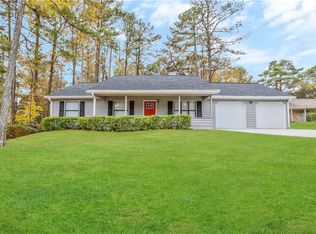 5328 Memorial Ln, Powder Springs, GA 30127