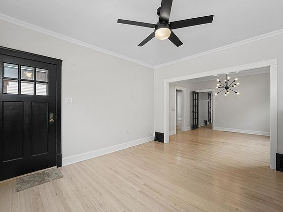 5th image of 1220 Elgin Ave
