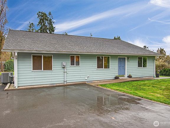 3rd image of 2926 37th Avenue
