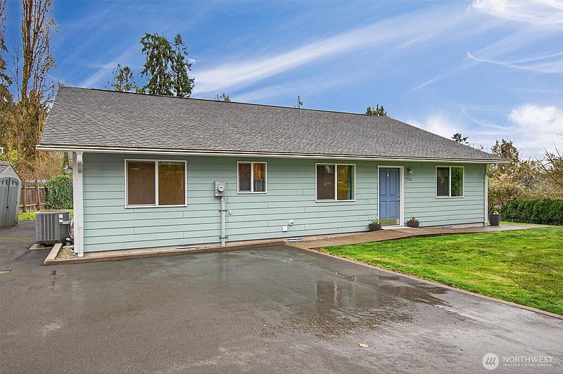 3rd image of 2926 37th Avenue