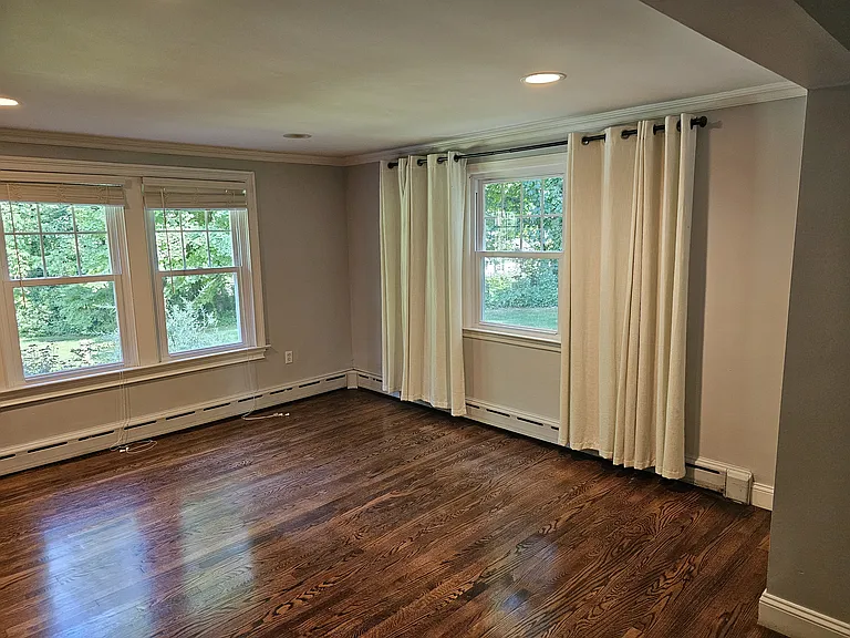 Main Level - Master Bedroom