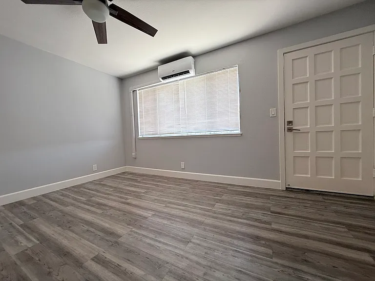 3280 Cabrillo Ave #3 — Photo 9