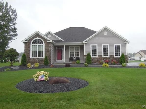 8230 Fuchsia Path, Clay, NY 13041